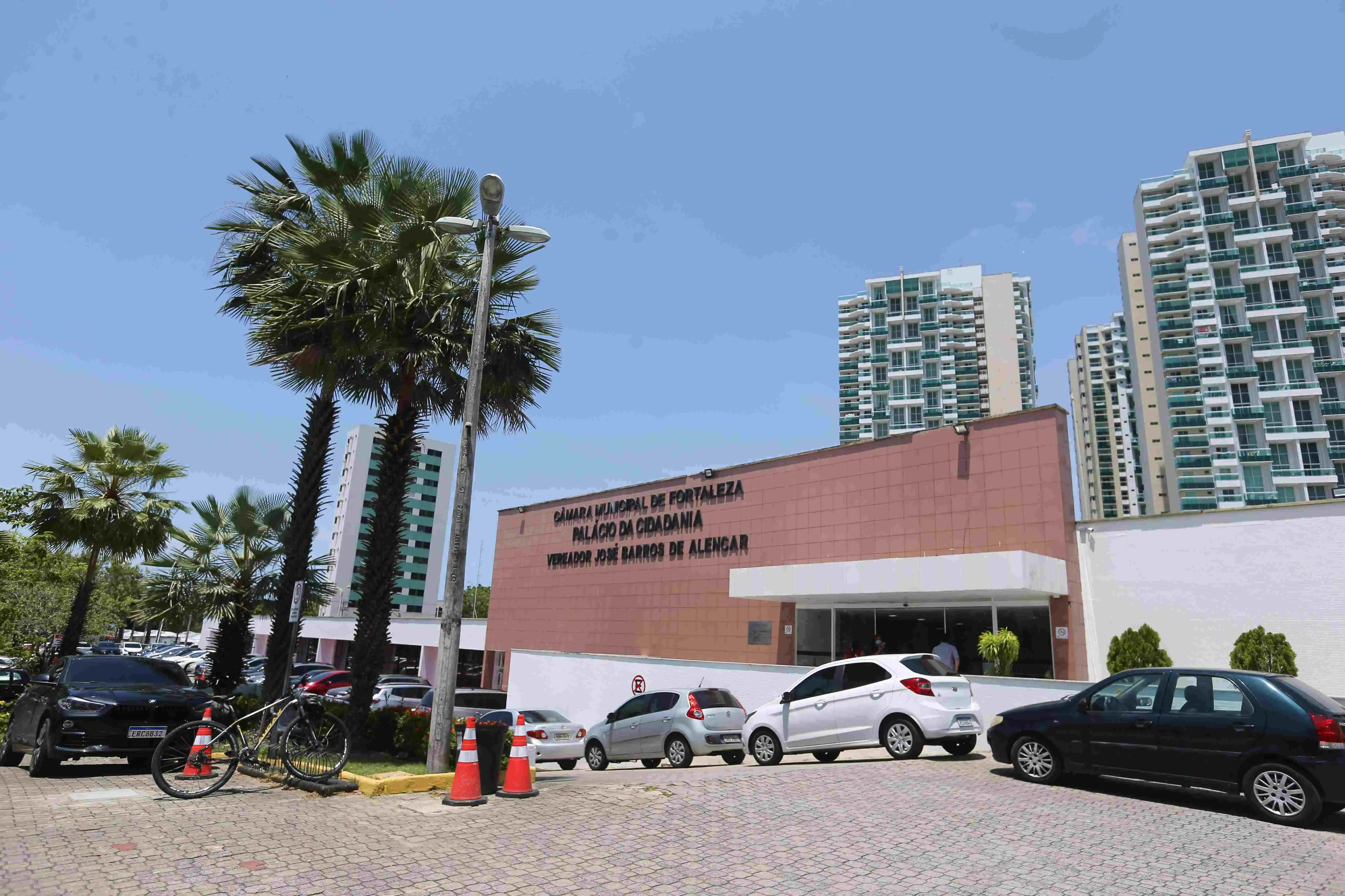 Por decisão das CPIs, durante recesso regimental o prazo de conclusão dos trabalhos foi “congelado”.