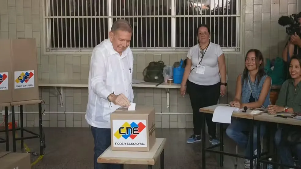 Eduardo González foi o candidato da oposição que concorreu contra o presidente da Venezuela, Nicolás Maduro, nas eleições de julho