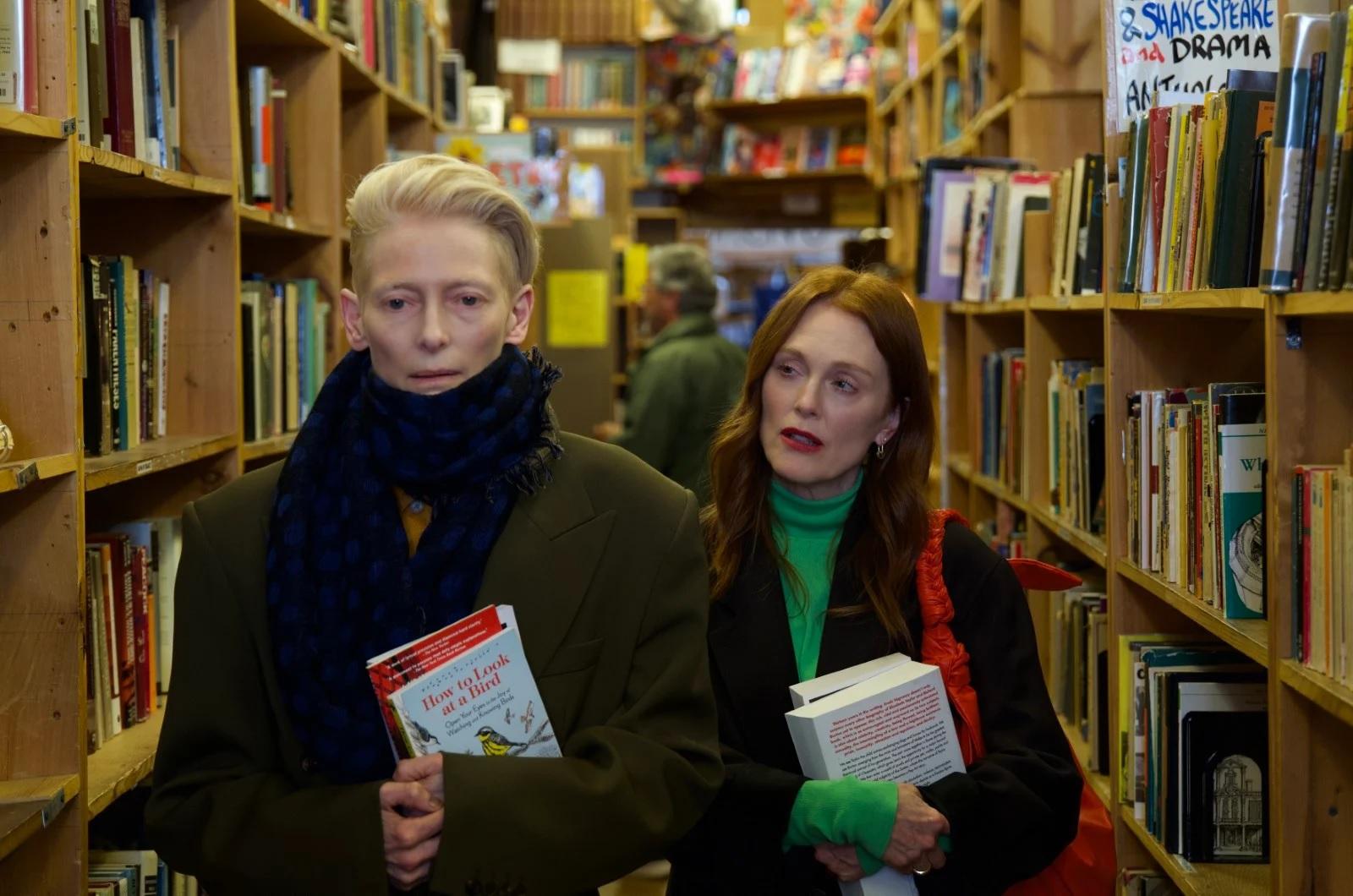 Longa de drama é co-protagonizado pelas atrizes Tilda Swinton e Julianne Moore