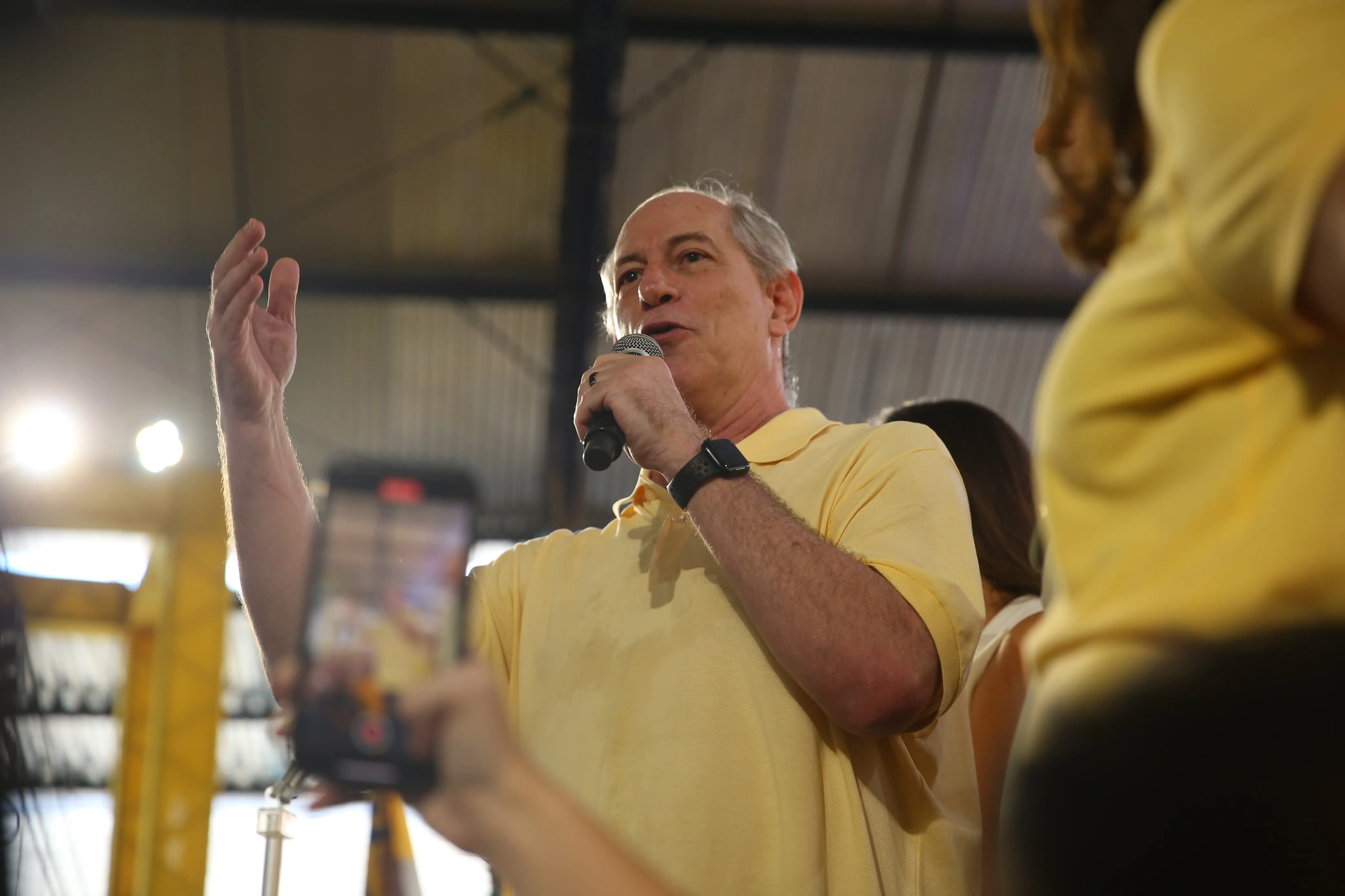 Apesar de ventilada nos bastidores, expulsão de Ciro no PDT foi descartada pelo presidente nacional.
