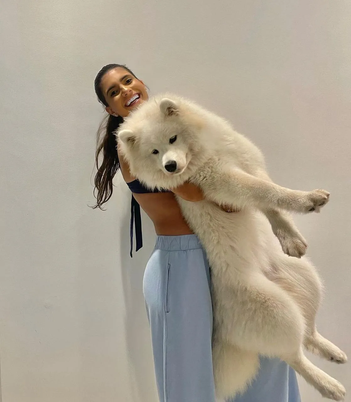 Mariana e Aika em momento de descontração