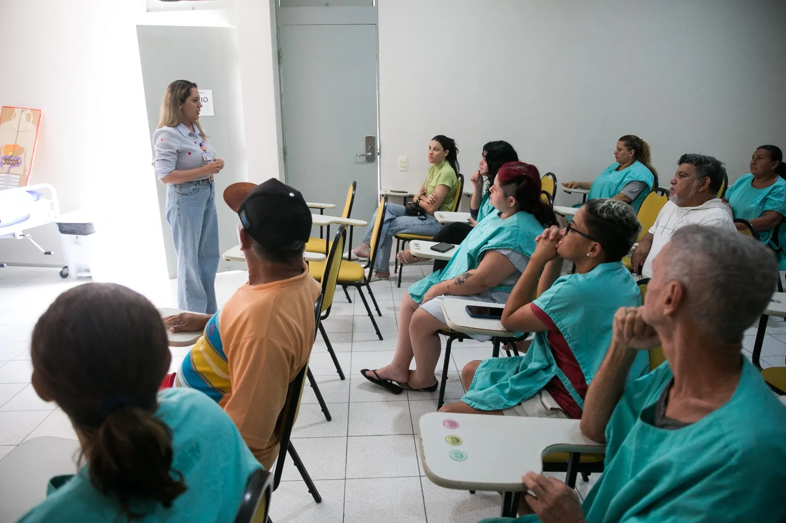 Os treinamentos com cuidadores ocorrem a cada 15 dias
