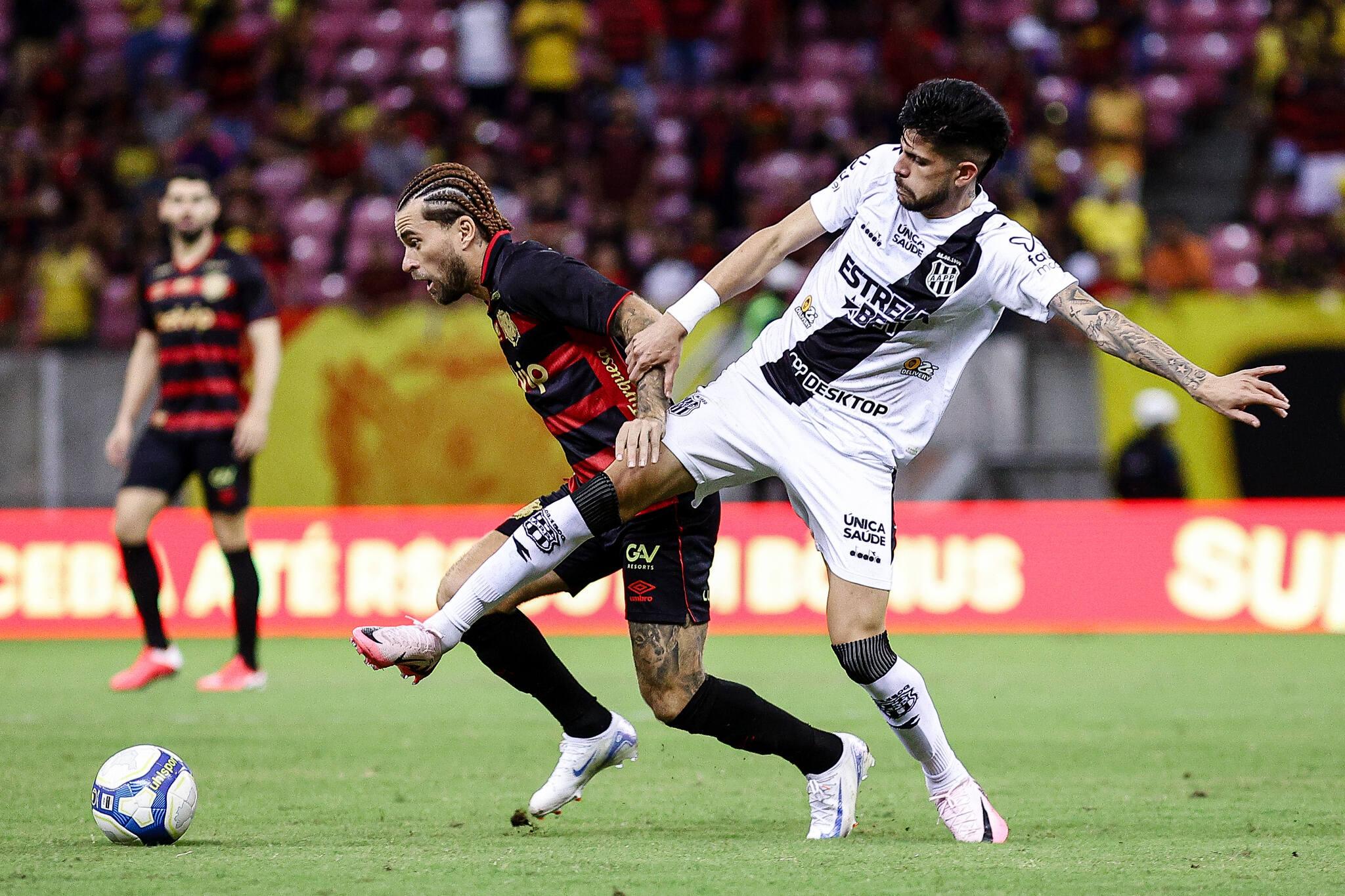 Sport durante jogo contra a Ponte Preta na Série B 2024