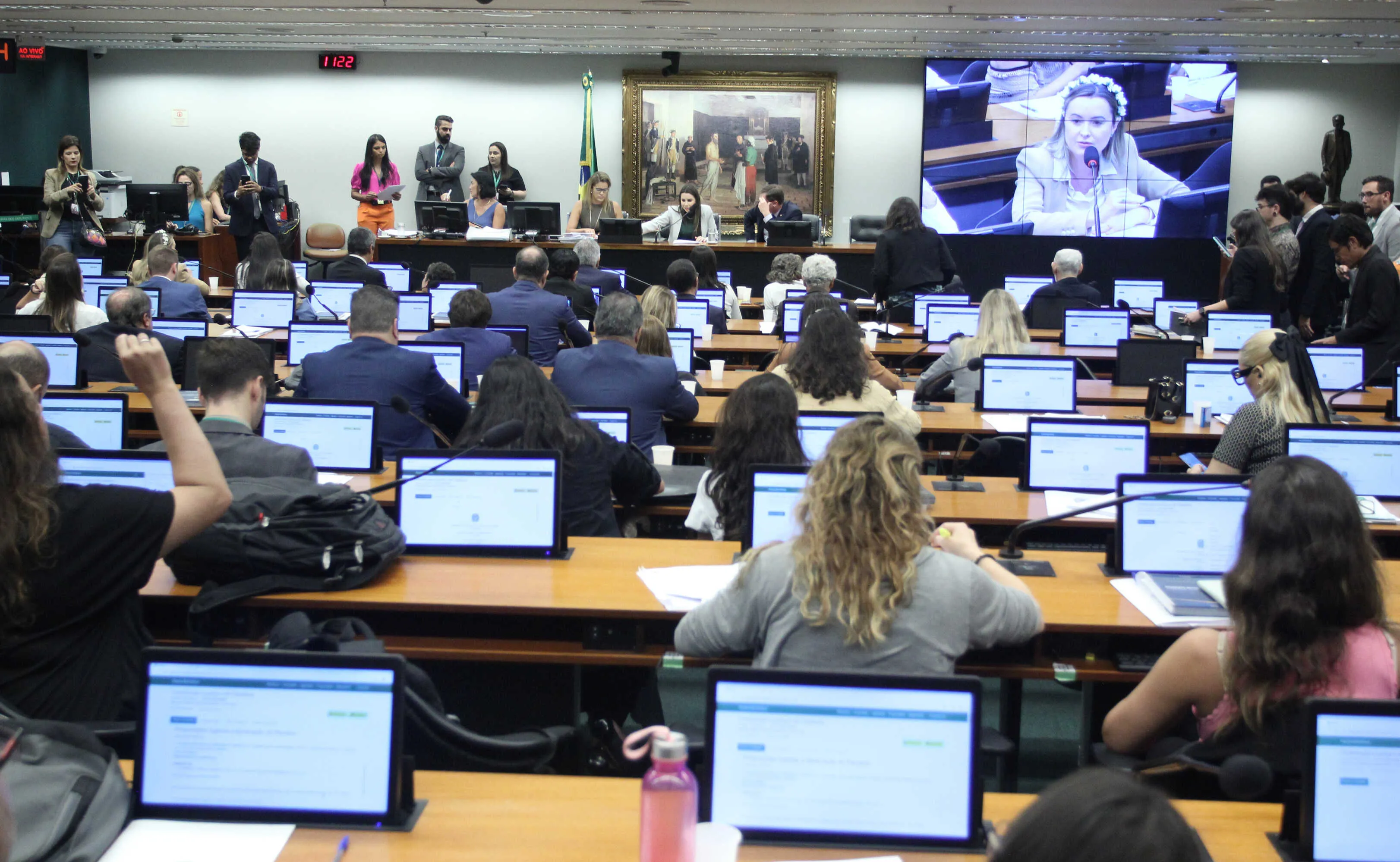 Ao todo, 50 deputados federais participaram da votação em que foi aprovada a admissibilidade da 