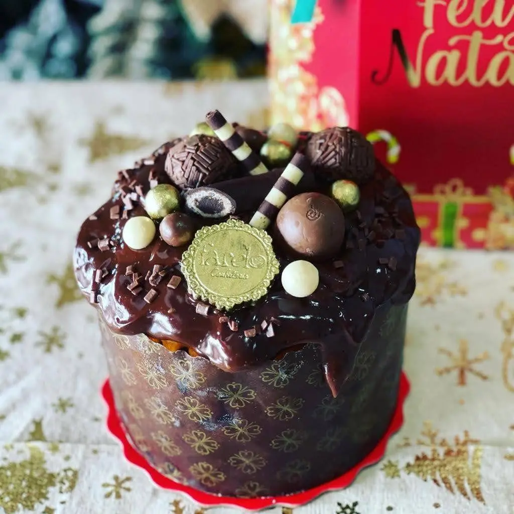 a imagem mostra um panetone da loja Farelo para o Natal de Fortaleza