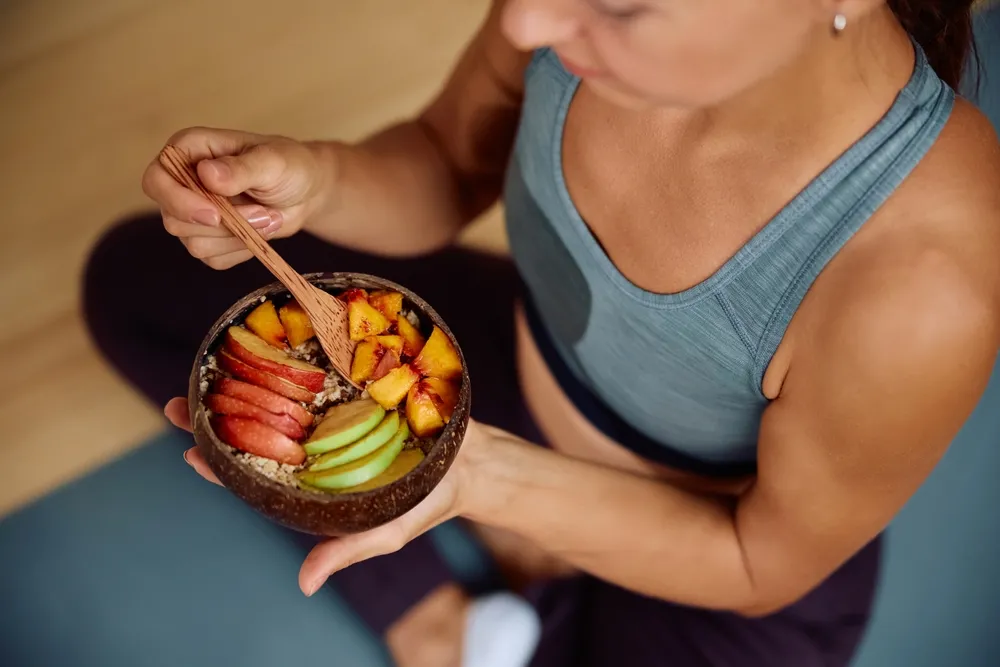 A alimentação adequada, aliada ao exercício físico, contribui para a remissão da doença