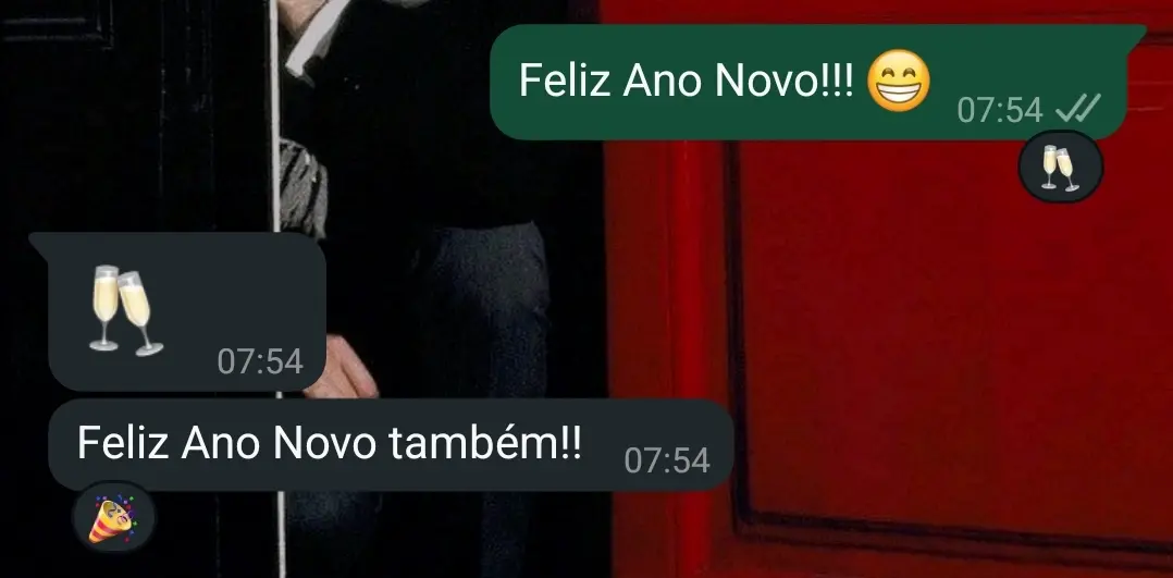 WhatsApp libera figurinhas, reações e efeitos com tema de Ano Novo; veja como acessar