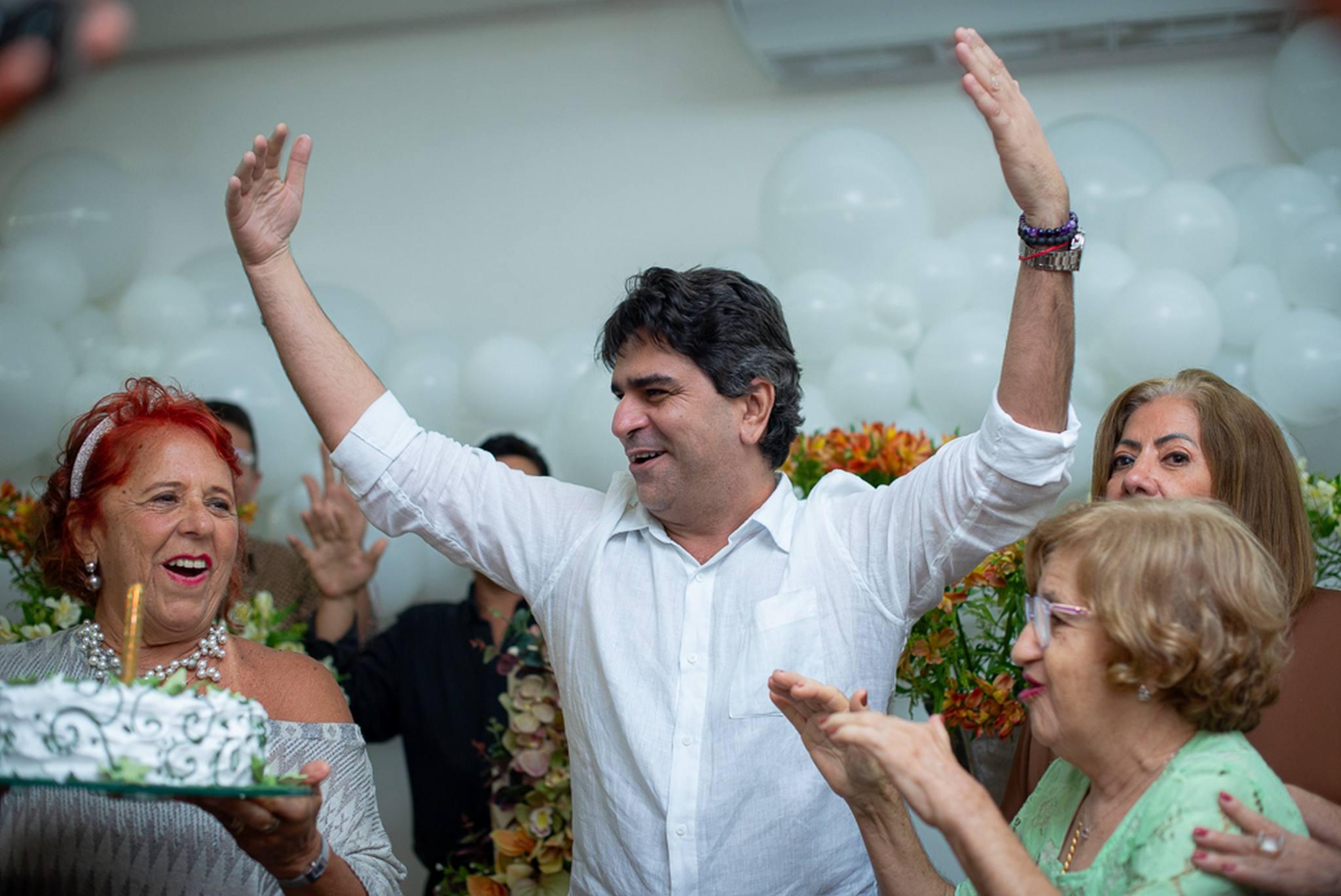 Alex Rabelo CAPTEI: Um brinde à vida - o prestigiado aniversário de Iratuã Freitas ...