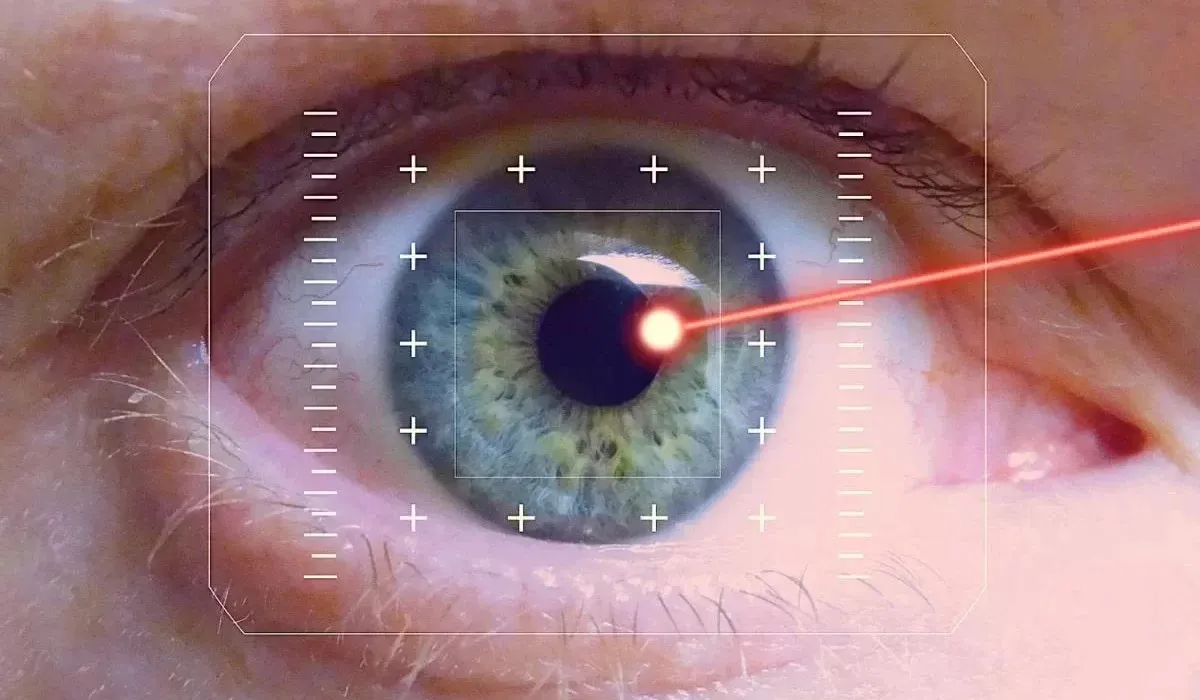 A íris é dotada de uma característica muito específica, que é a unicidade, ou seja, cada indivíduo vai ter uma única