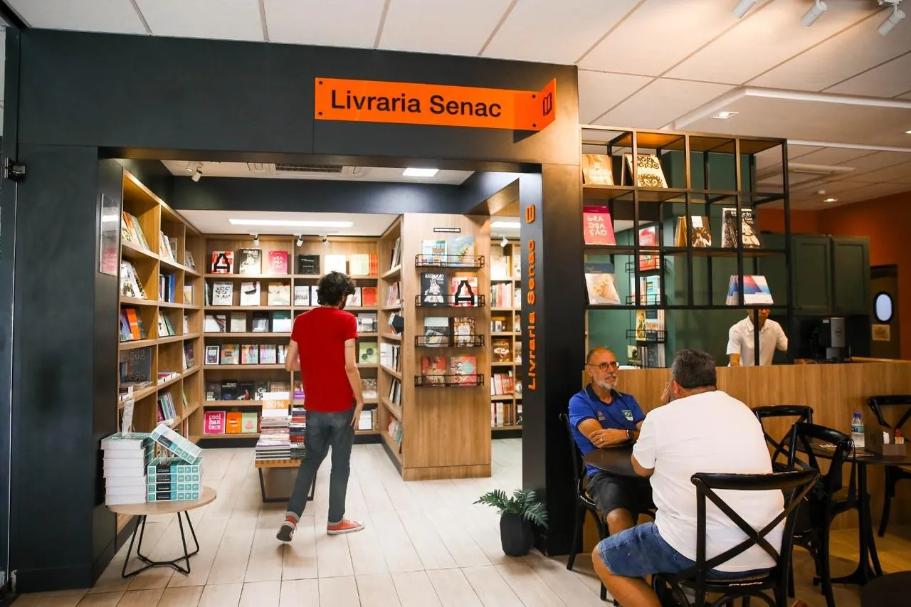 Livraria do Senac une literatura, gastronomia e títulos sobre assuntos diversos