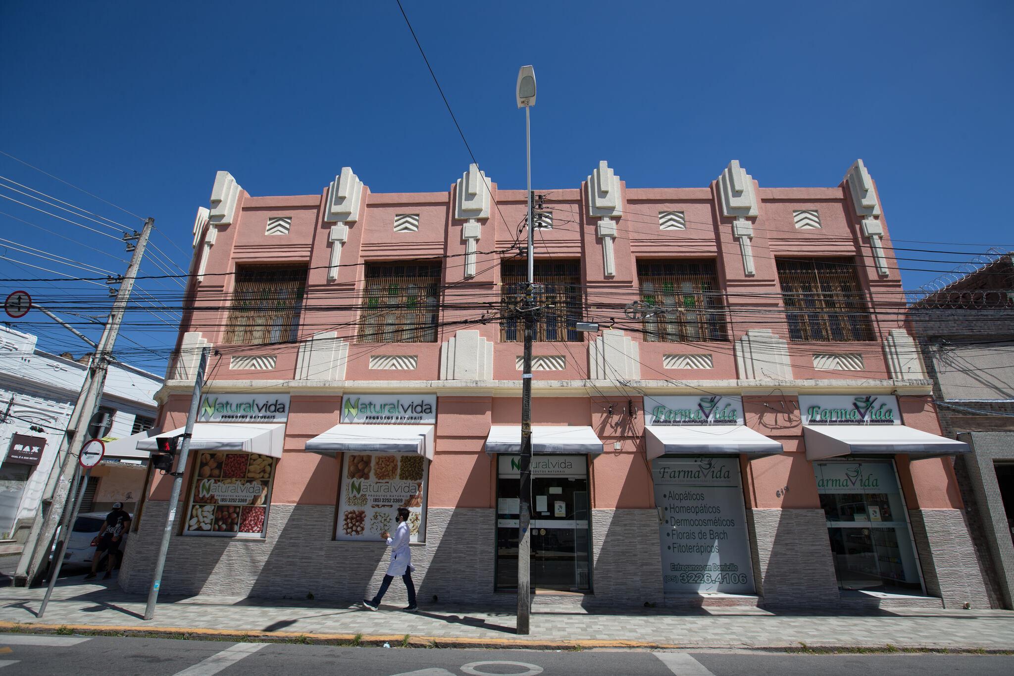 Imóvel na rua Clarindo de Queiroz, n.º 615, no centro de Fortaleza