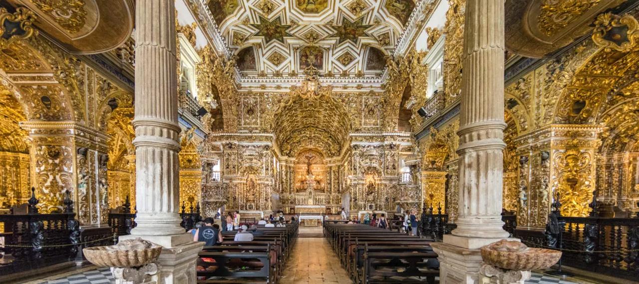 Igreja de Ouro antes do desabamento de parte do teto nesta quarta-feira (5)