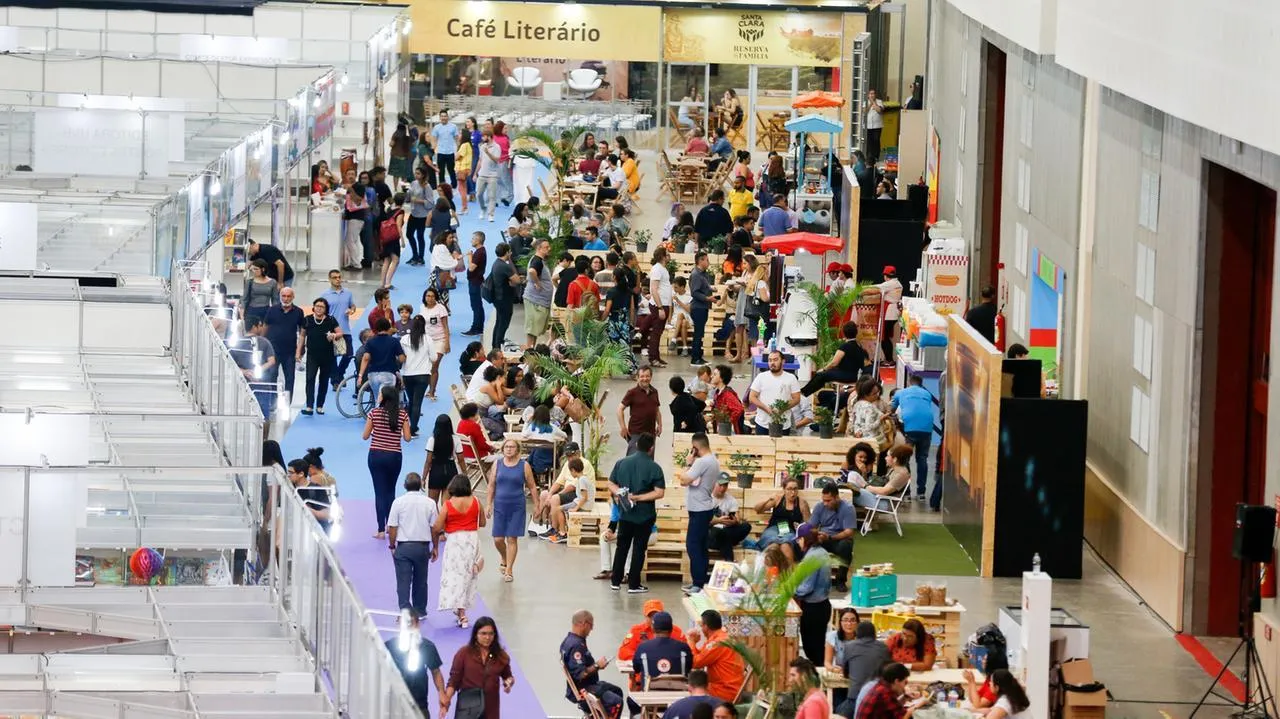 Neste ano, 18 espaços ocuparão o Centro de Eventos do Ceará com temáticas e atividades relacionadas ao livro e à literatura