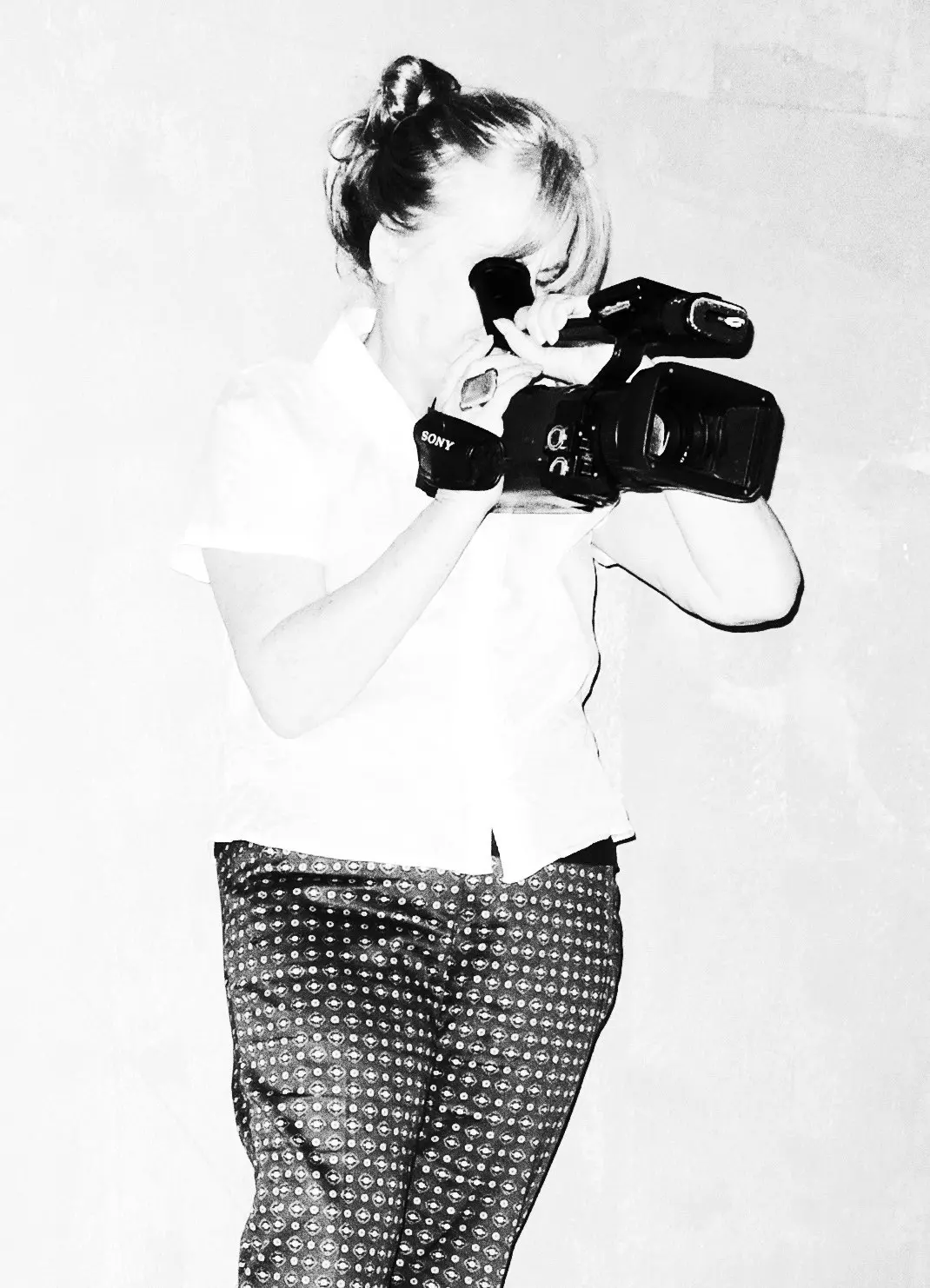 'Meu trabalho nunca foi considerado cinema pela minha geração', diz cineasta Paula Gaitán