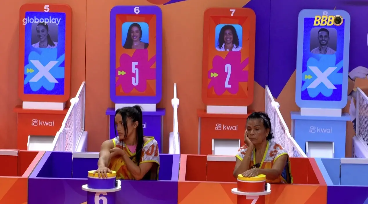 Cada jogador precisa pressionar um sensor para mantê-lo acionado na Prova do Líder