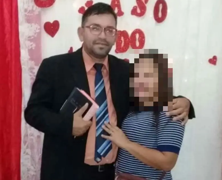 Francisco Márcio Freire se denominava como pastor evangélico, pelo menos até o ano de 2020