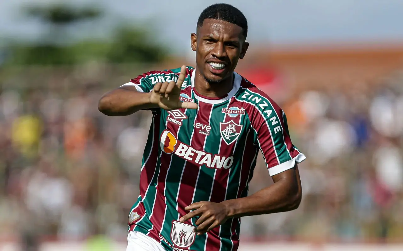 Lelê em ação pelo Fluminense
