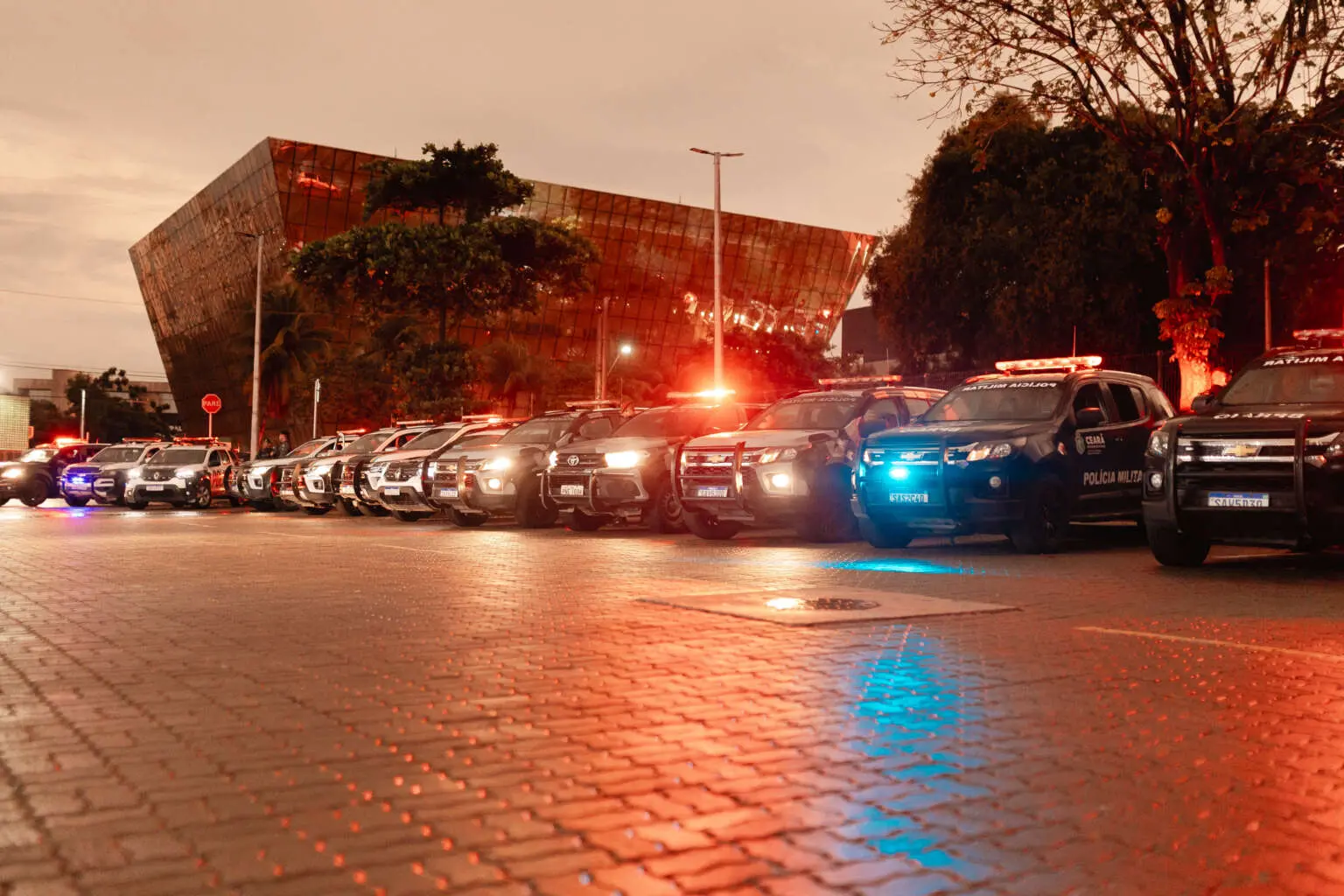 Polícias Civil, Federal, Militar e Penal participaram da megaoperação contra a facção criminosa Guardiões do Estado