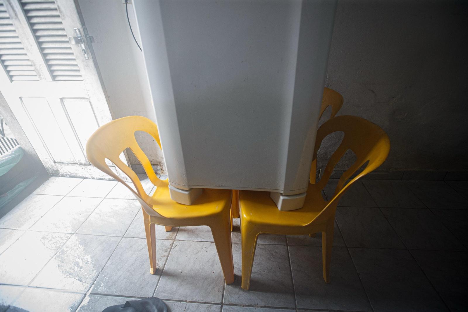 Móvel suspenso para não molhar