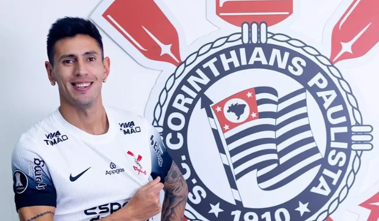 Fabrizio Angileri em ação pelo Corinthians