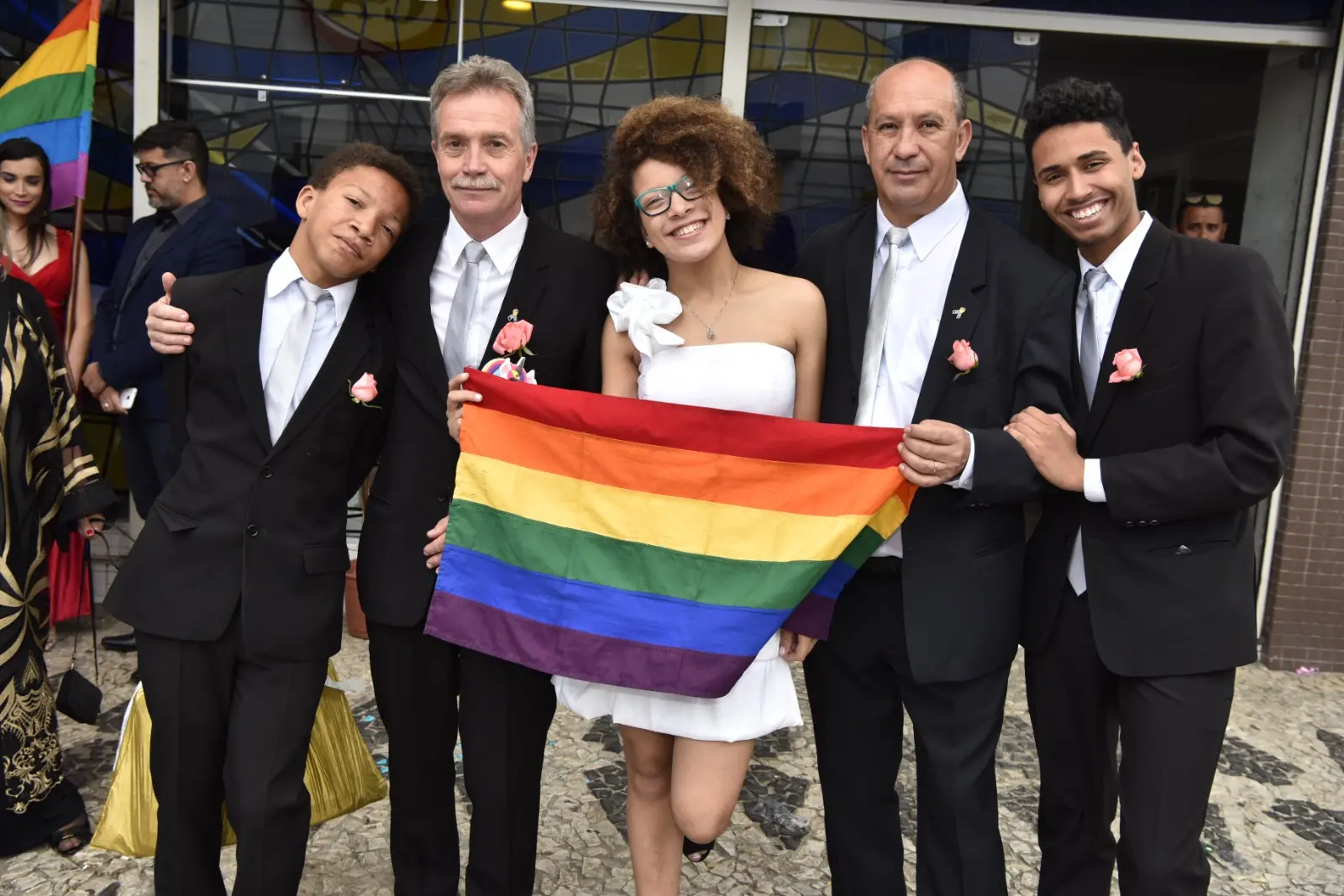 O casal com os três filhos, Felipe, Alice e Alison: triunfos coletivos e em família