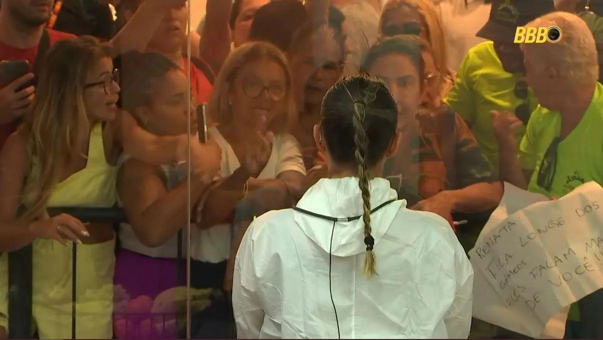 Renata está na 'Vitrine do Seu Fifi'