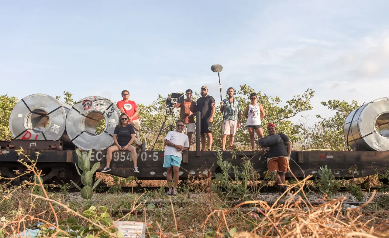 Parte da equipe que concretizou o documentário 'Um Lugar Chamado Aruanda'
