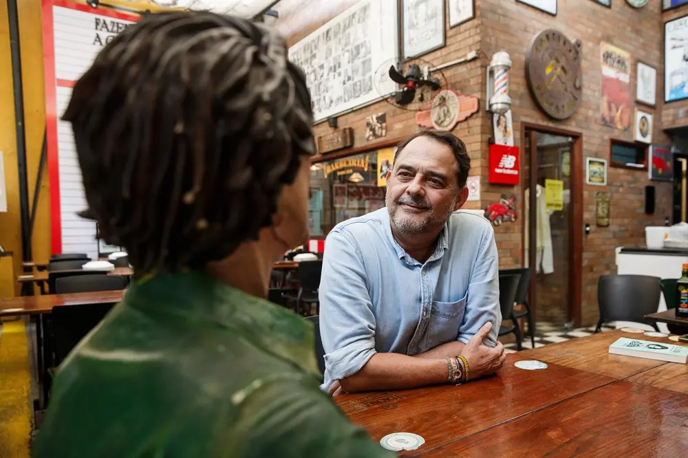 “Essa é a história do Belchior do cordel; o fato de ele ser um nordestino, mais que um latino-americano, pode ter influenciado poetas-repórteres