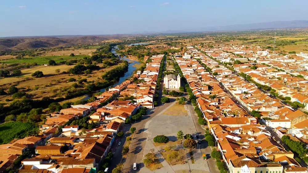 Vista aérea de Icó, cuja influência francesa é sentida até na organização territorial da cidade