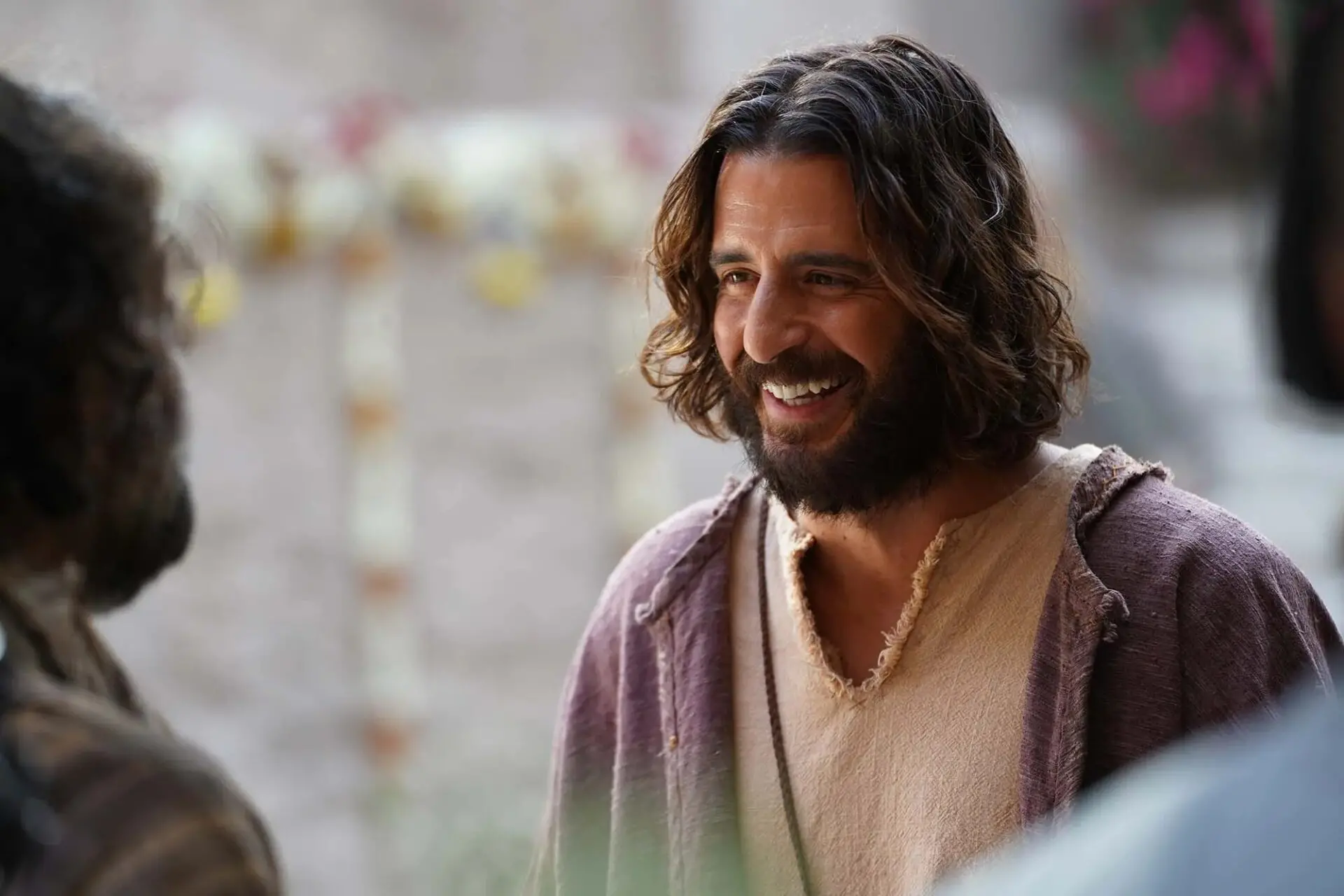 Imagem de Jesus Cristo na série The Chosen.