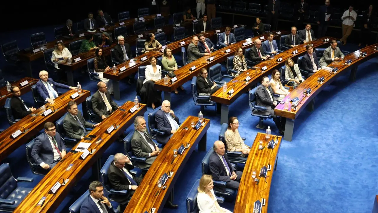 plenário do senado durante solenidade em homenagem a edson queiroz