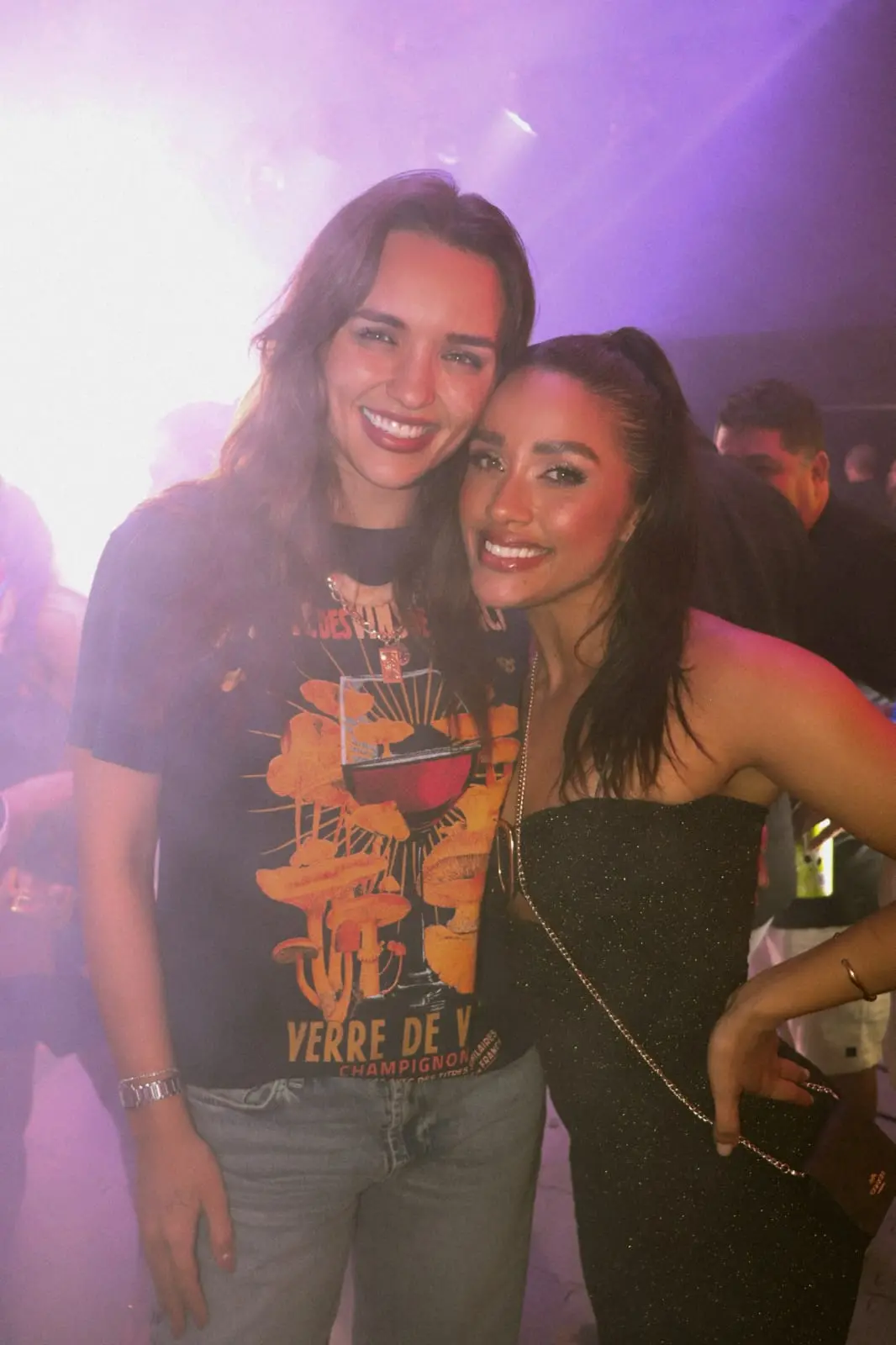 Eva Pacheco encontrou a também ex-BBB Rafa Kalimann