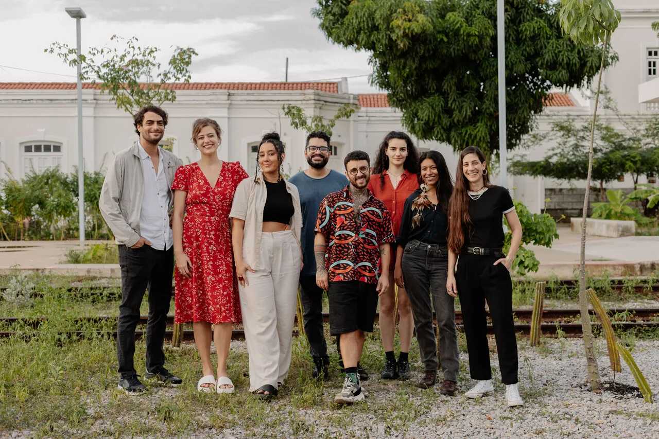 Marcel, Luciana, Stella, Bernardo, Ary, Sharon, Wara e Sivan, cineastas que participaram da edição brasileira da Directors' Factory 2025, realizada no Ceará
