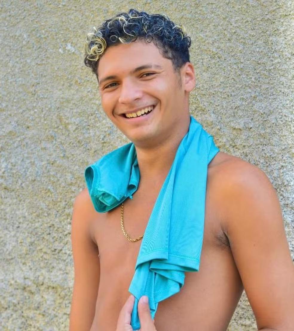 Na imagem, o jovem João Victor Souza Trindade da Silva, morto em parque de diversões na cidade de Itaipava