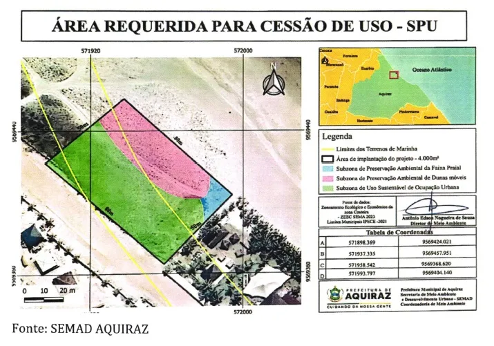 O terreno fica no limite do passeio público da avenida Teresa Color e a Praia do Japão, próximo a uma barraca de praia privada