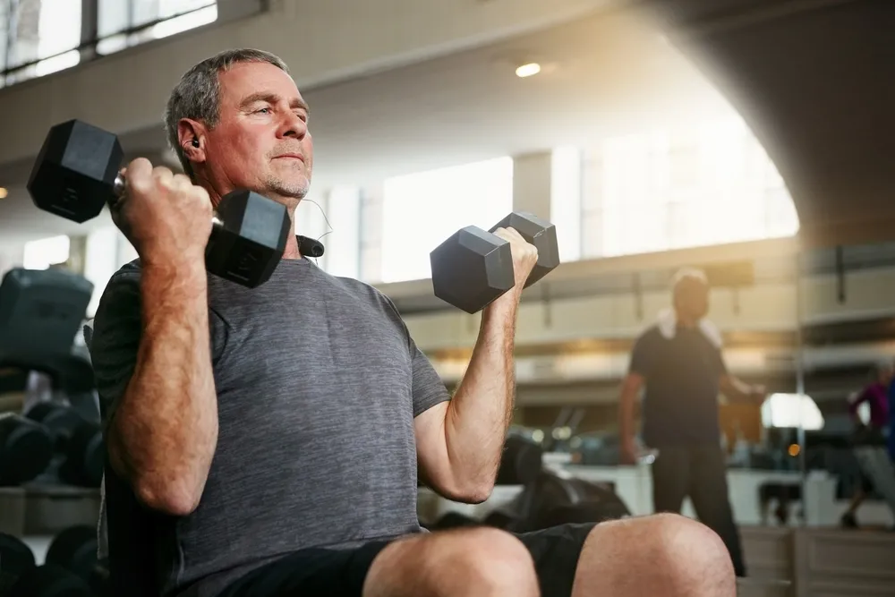 É preciso estar atento ao uso correto de cargas para um treino seguro e eficaz