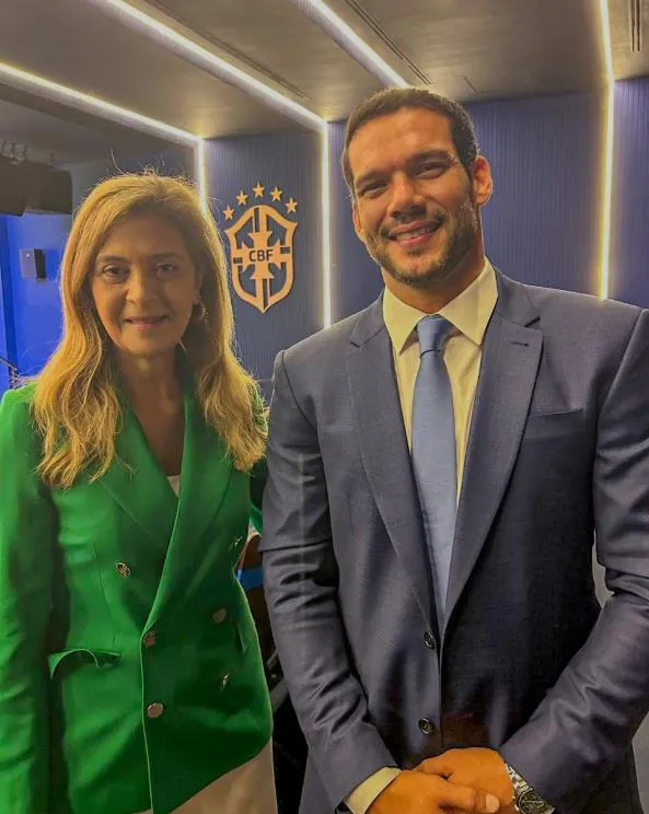 Leila Pereira, presidente do Palmeiras, esteve na sede da CBF, no Rio de Janeiro, para manifestar apoio ao novo presidente
