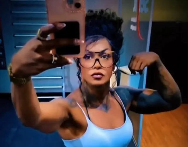 Kely trabalha como fisiculturista e personal trainer há três anos, em Pernambuco