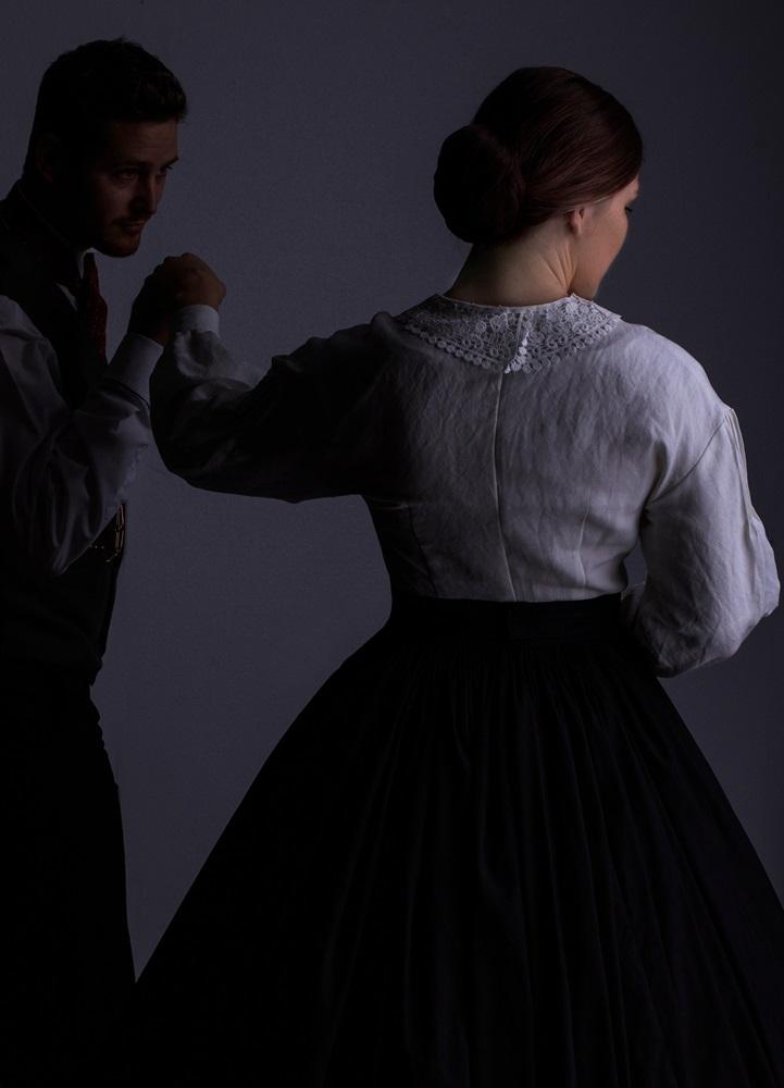 Na imagem, romance desenvolvido pela personagem Maria Olívia