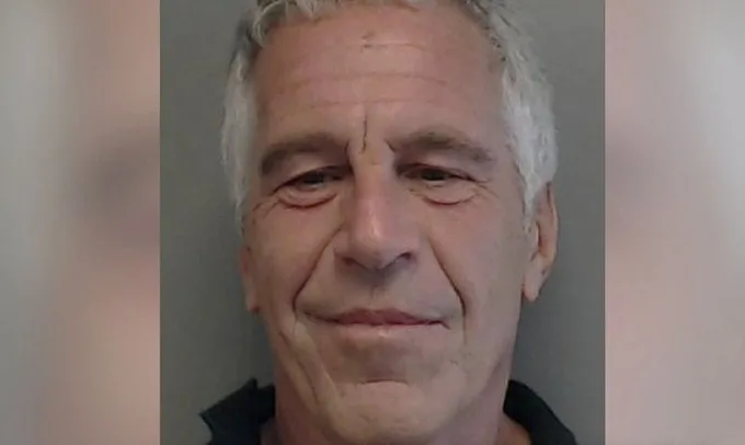Jeffrey Epstein tirou a própria vida na prisão, em 2019