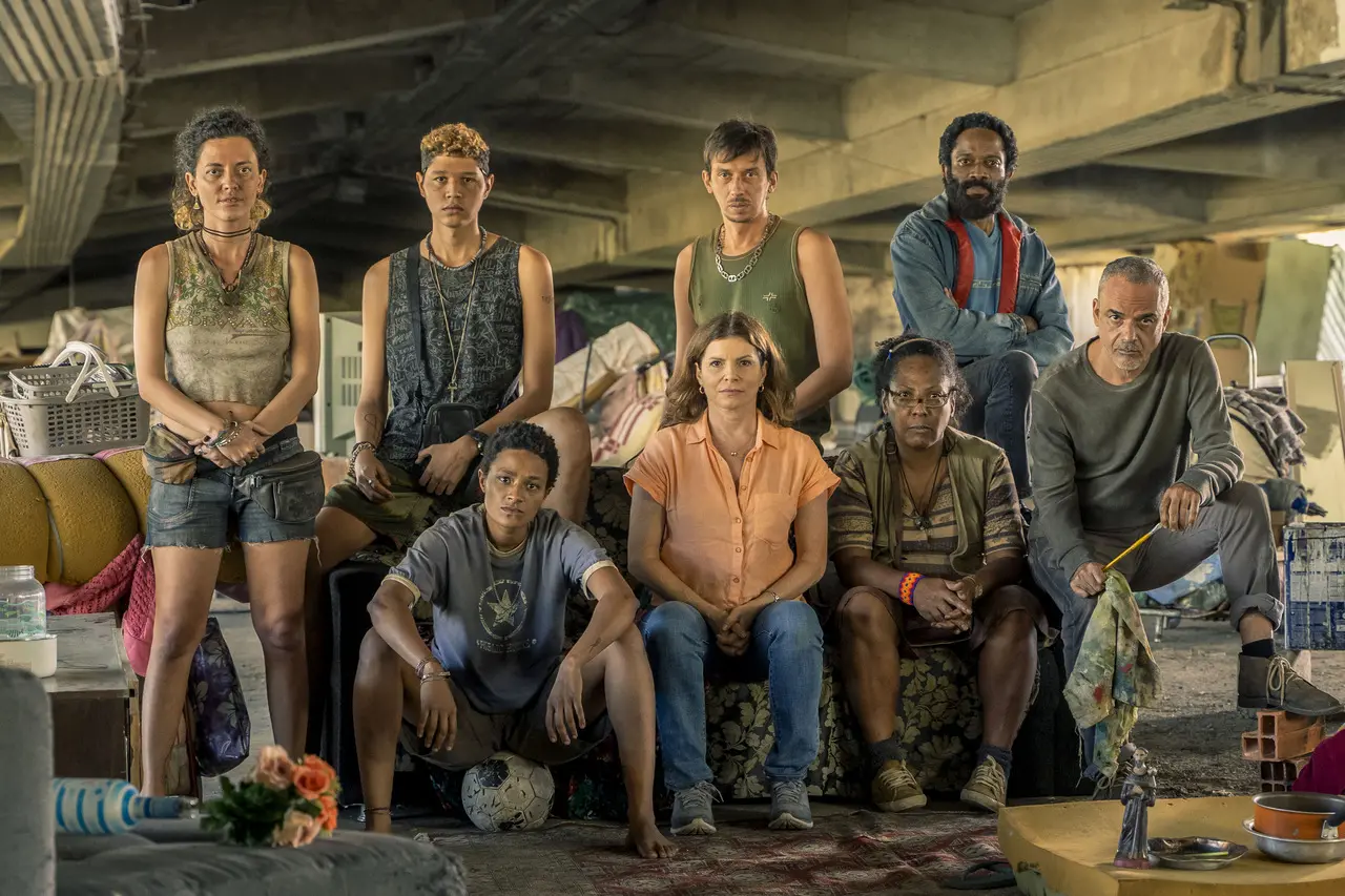 Nataly Rocha (à esquerda) participou da série 'Segunda Chamada'