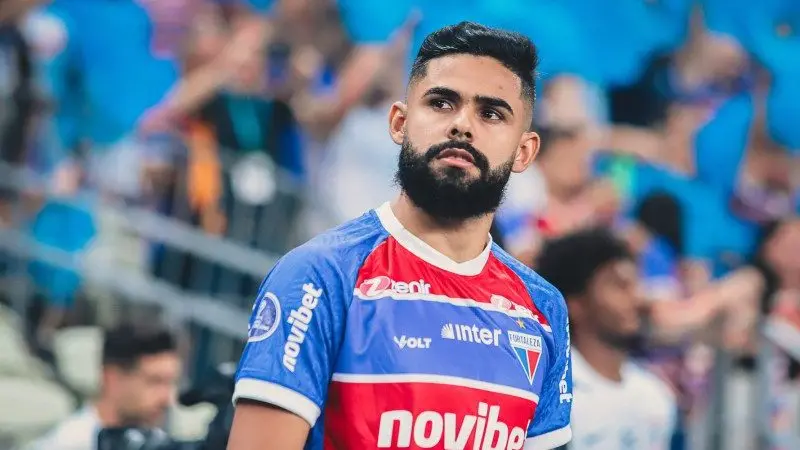 Felipe Jonatan em ação pelo Fortaleza