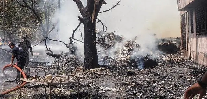 Local da queda do voo da Air India para matéria sobre sobrevivente do acidente de avião na Índia