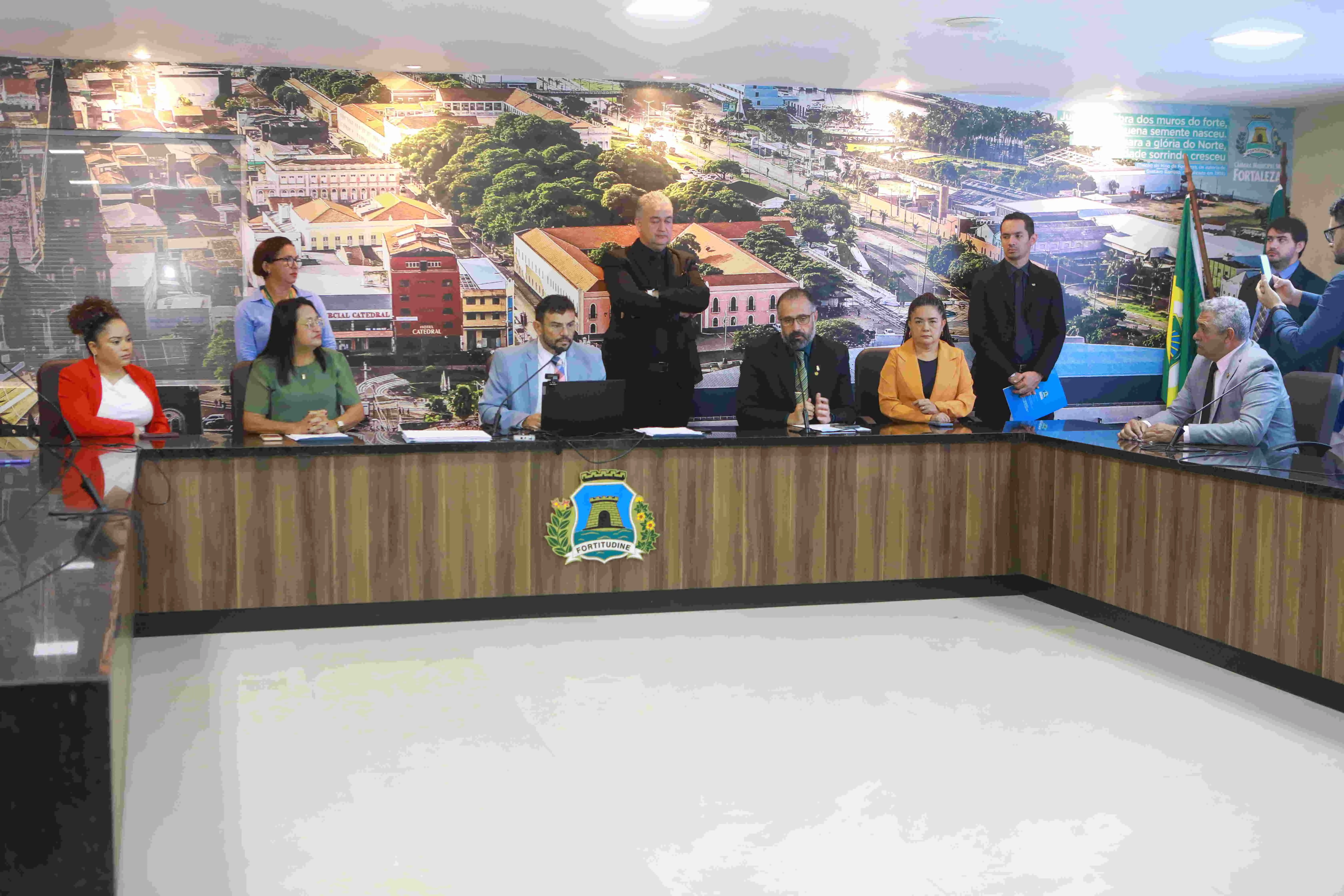 Foto da última reunião do Conselho de Ética da Câmara Municipal de Fortaleza, em maio