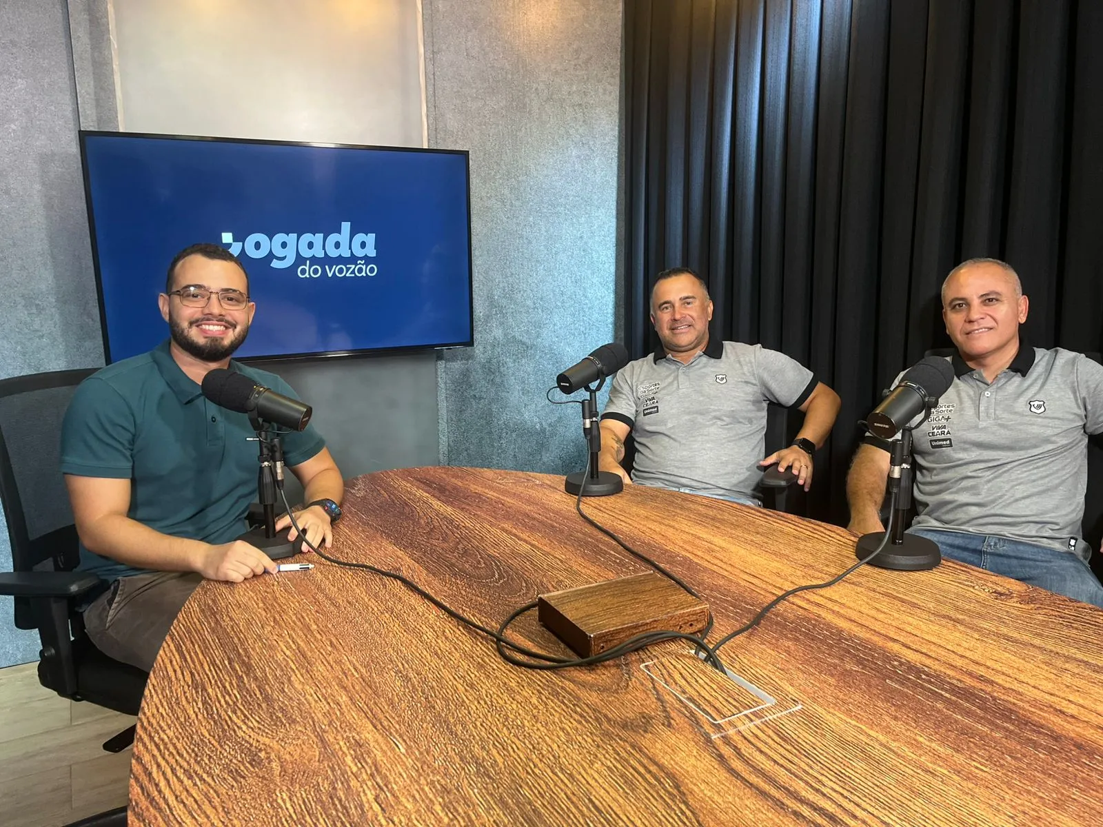 Renatinho Negrão e Diego Kami Mura também completam um ano na comissão técnica do Ceará junto com Léo Condé