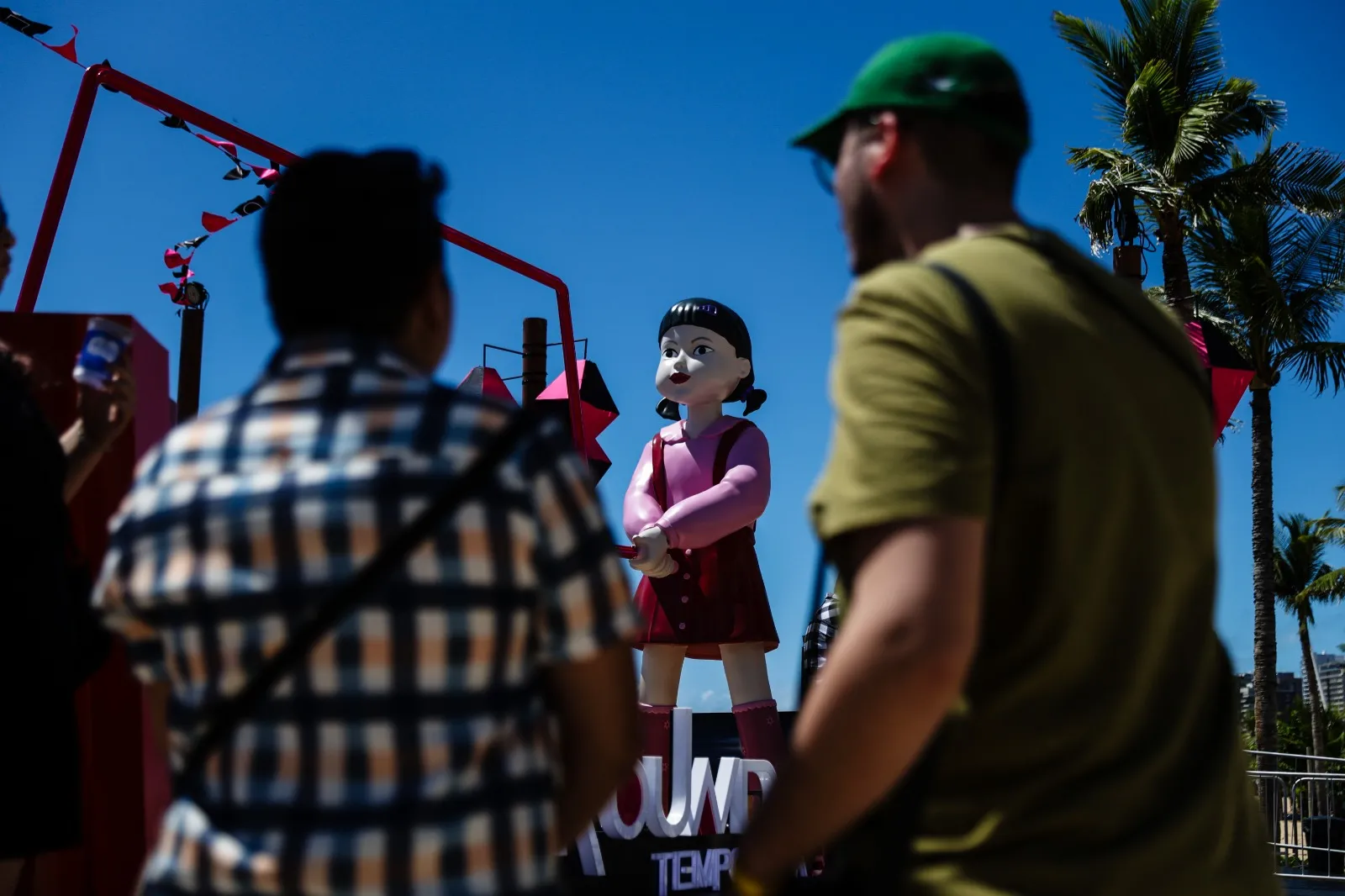 Fãs da série poderão tirar fotos na ativação montada pela Netflix na orla da Beira Mar de Fortaleza