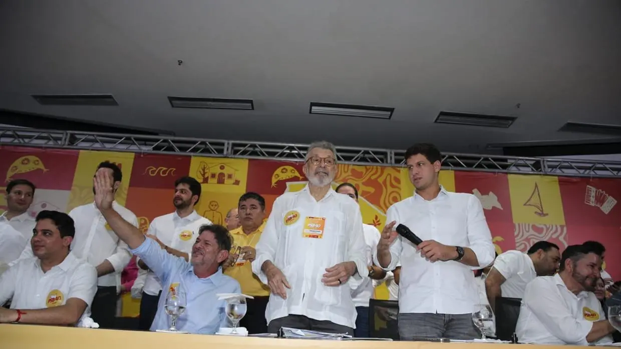 Lideranças do PSB durante evento do partido