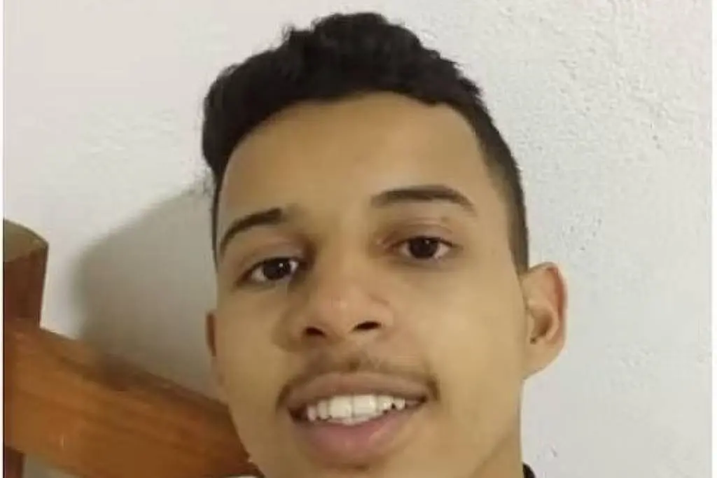 Lucas, jovem envenenado com bolinho de mandioca; padrasto do rapaz é o suspeito do crime