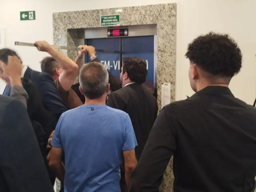 Elevador da OAB-CE, preso com Luís Barroso