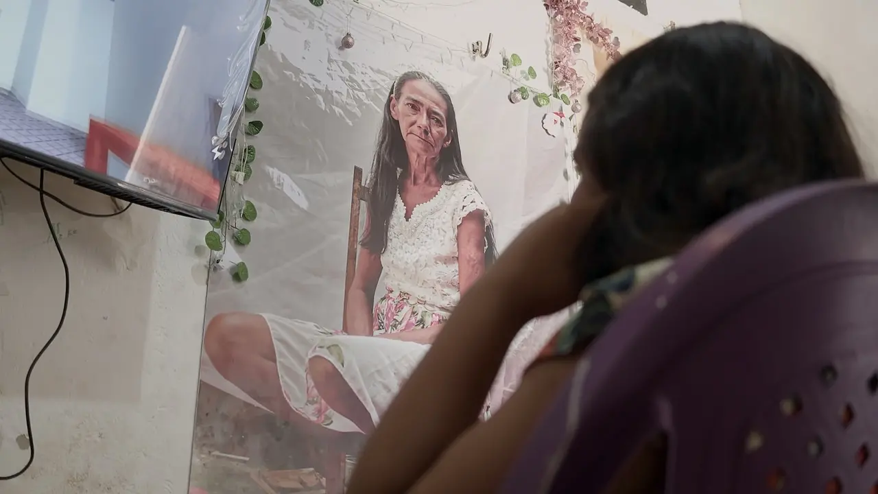 Luzanira, mãe do artista, já foi homenageada em obra de arte (na imagem) e agora ganha filme